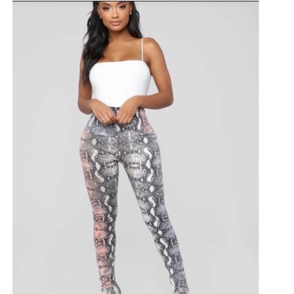 Fashion Nova Pants - Fashion Nova snake print leggings